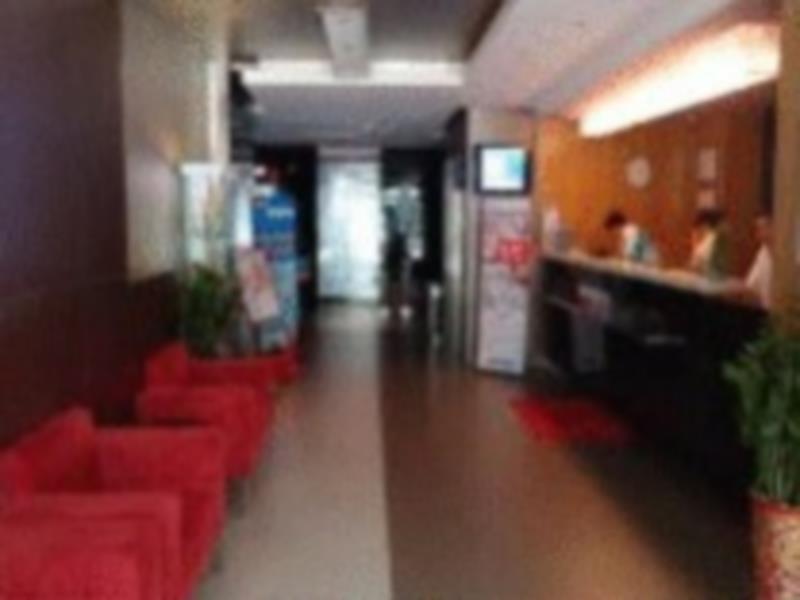 فندق جينجيانج إن جوانجزهو يونجفو سانيوانلي قوانغتشو المظهر الخارجي الصورة